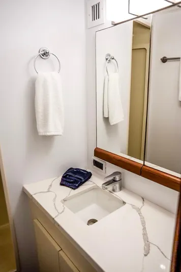 Wire Tansfer Yacht Photos Pics 1999 58 Weaver_7