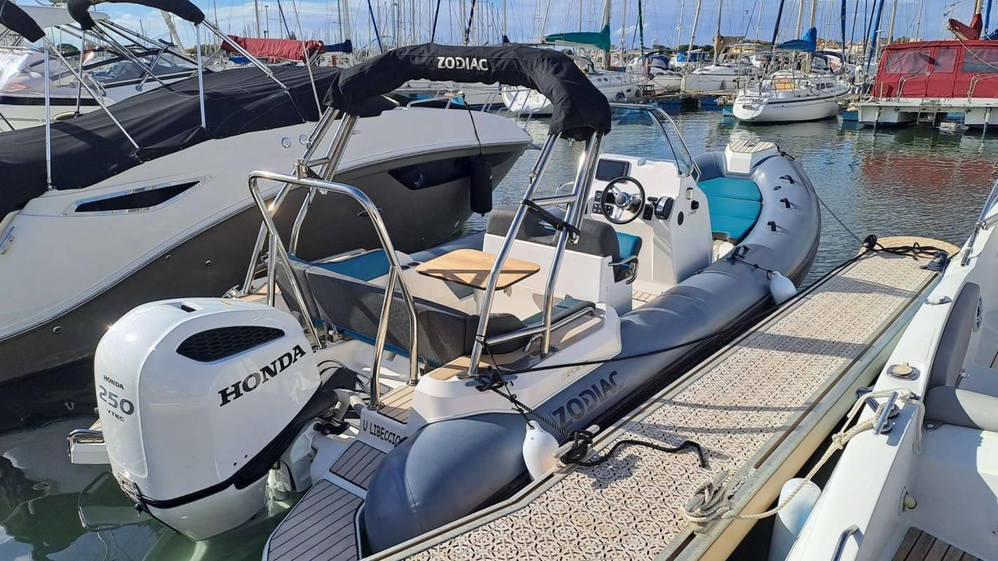 2022 Zodiac Medline 6.8