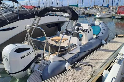 2022 Zodiac Medline 6.8