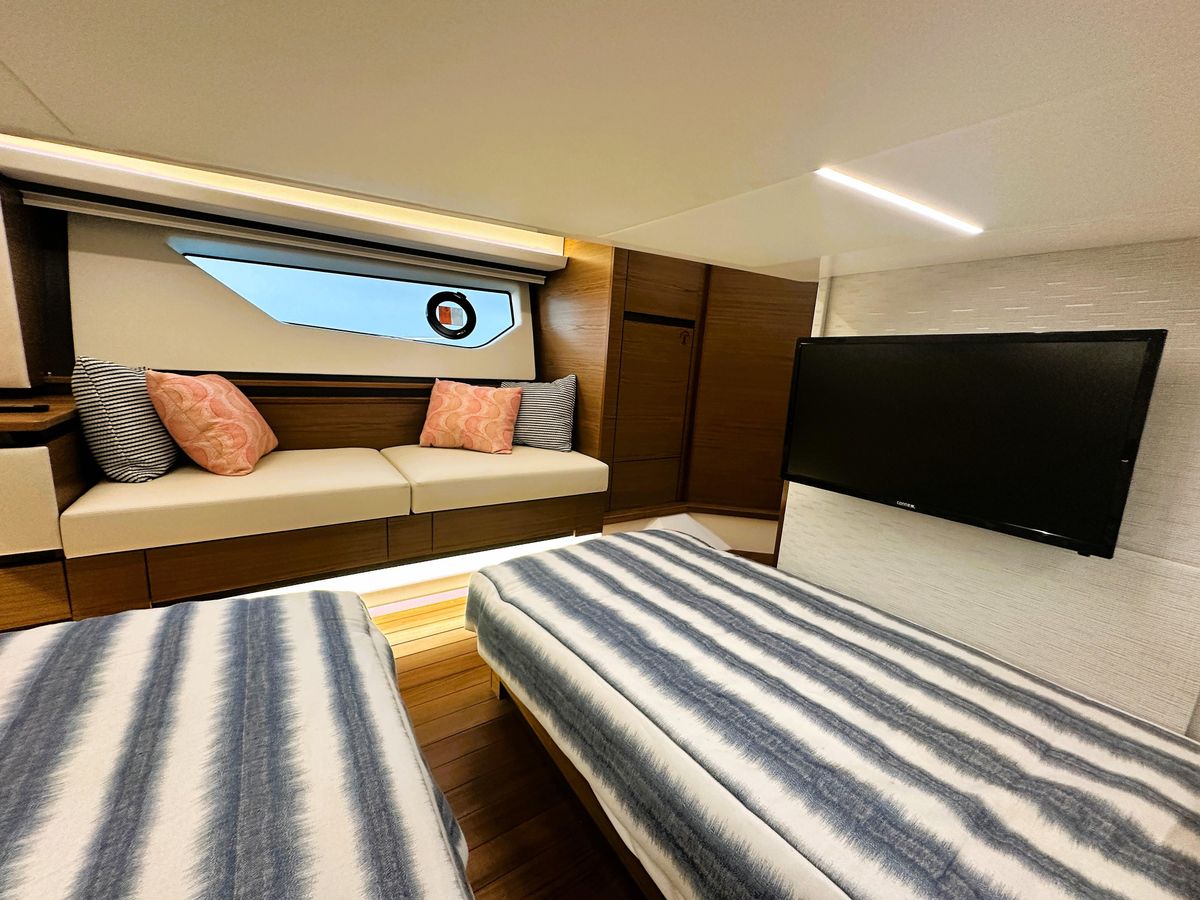 2024 Tiara Yachts 48 
