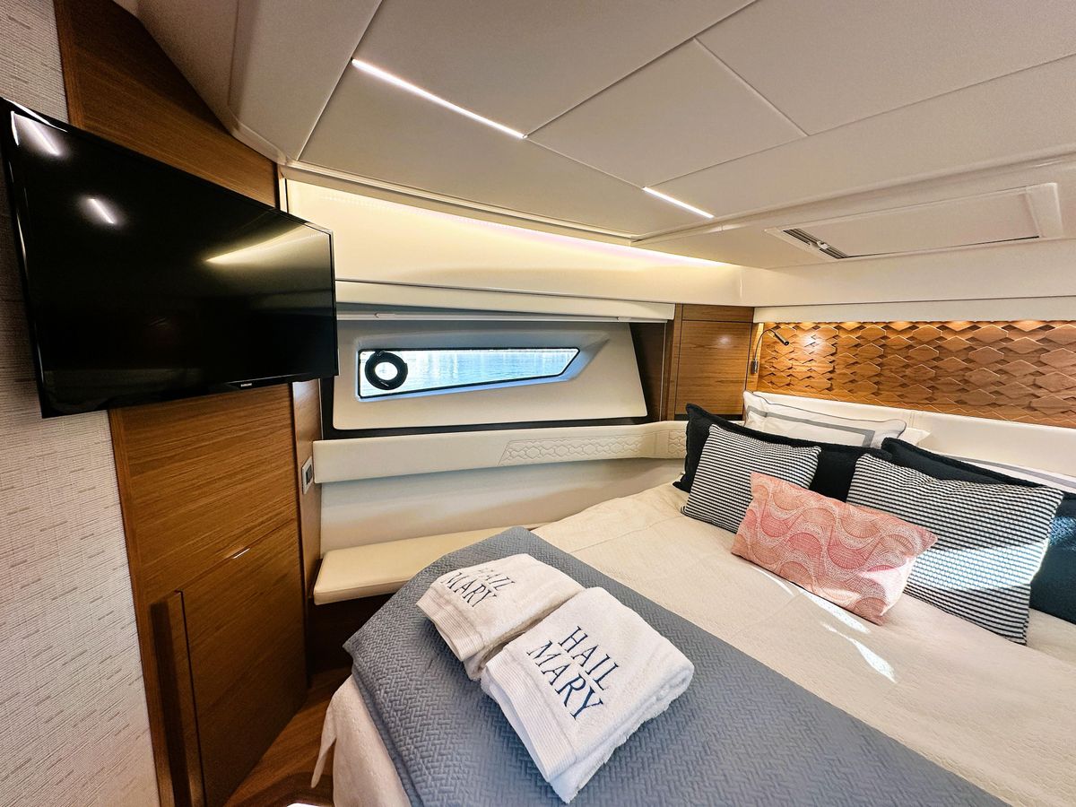 2024 Tiara Yachts 48 