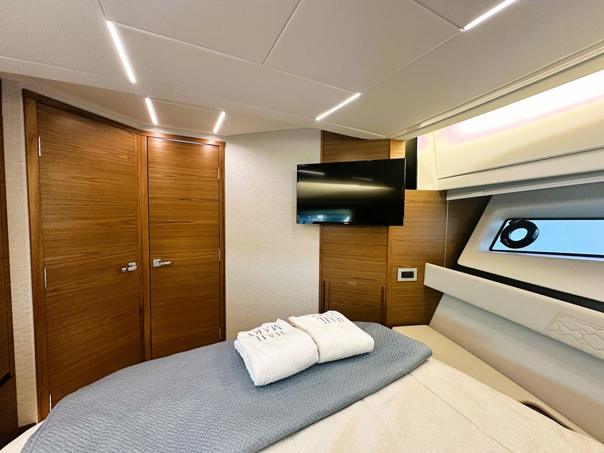 2024 Tiara Yachts 48 