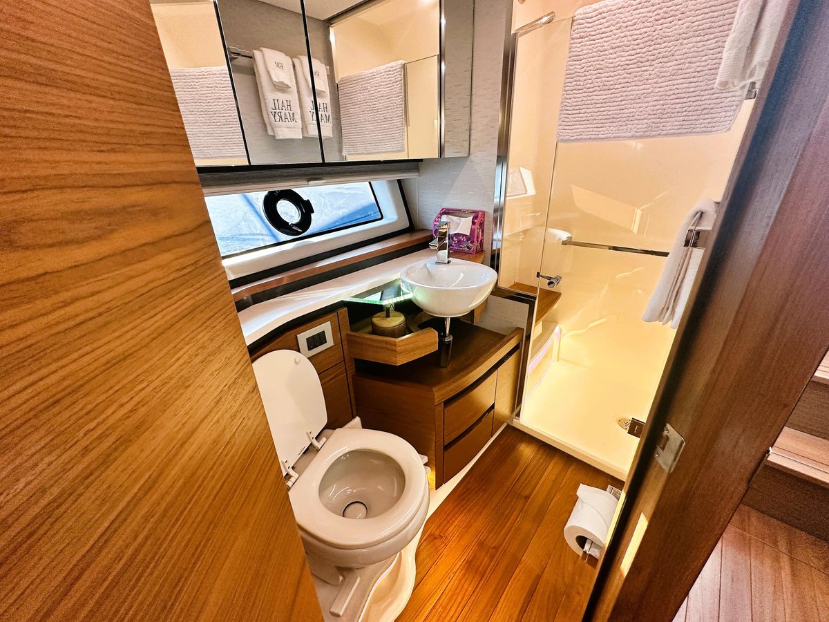 2024 Tiara Yachts 48 