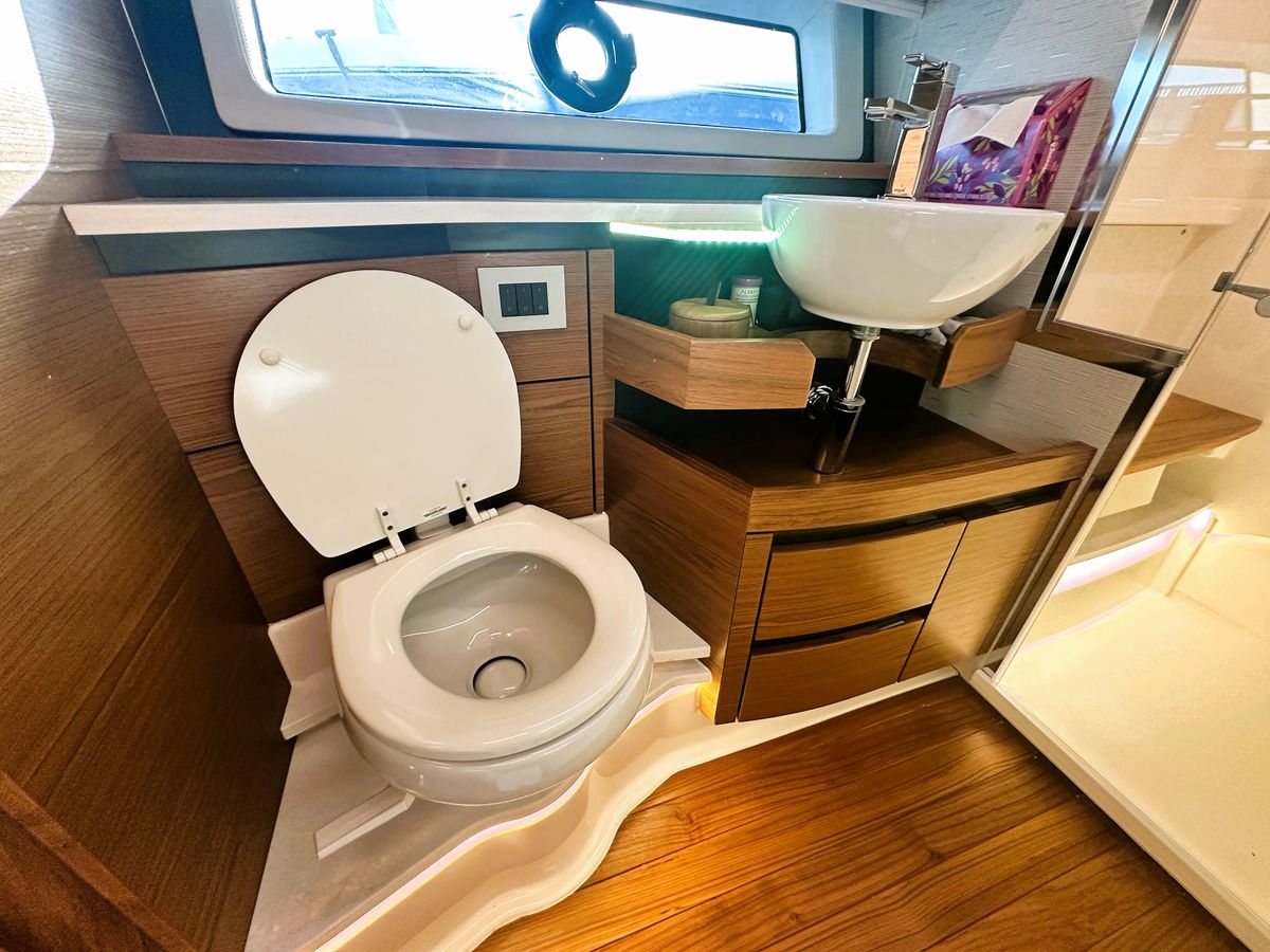 2024 Tiara Yachts 48 