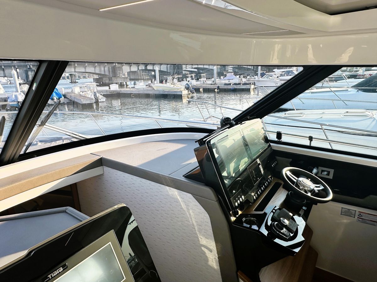 2024 Tiara Yachts 48 