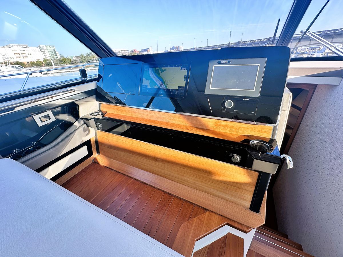 2024 Tiara Yachts 48 