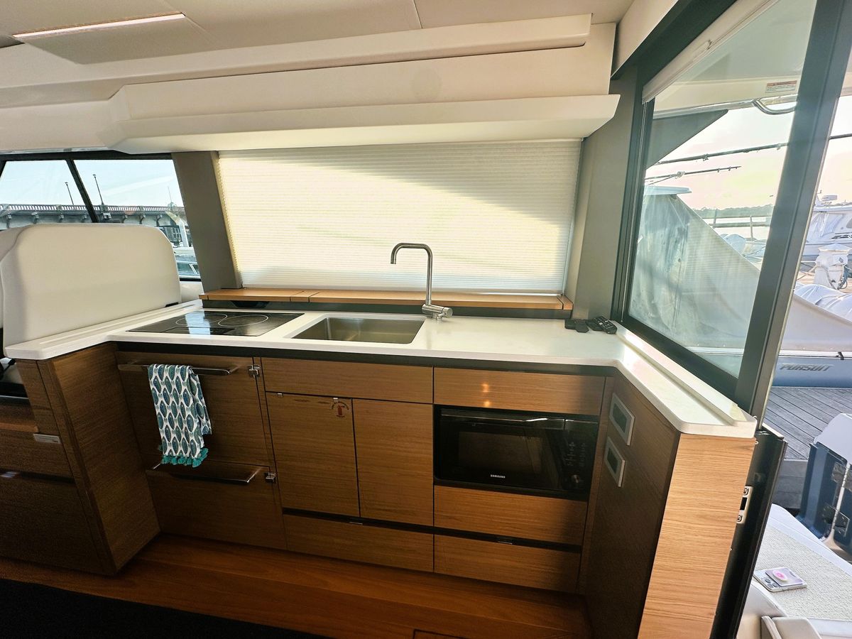 2024 Tiara Yachts 48 