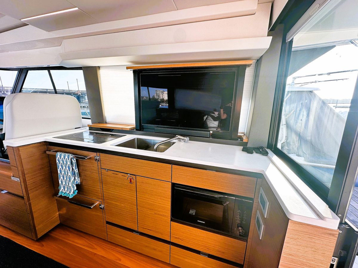 2024 Tiara Yachts 48 