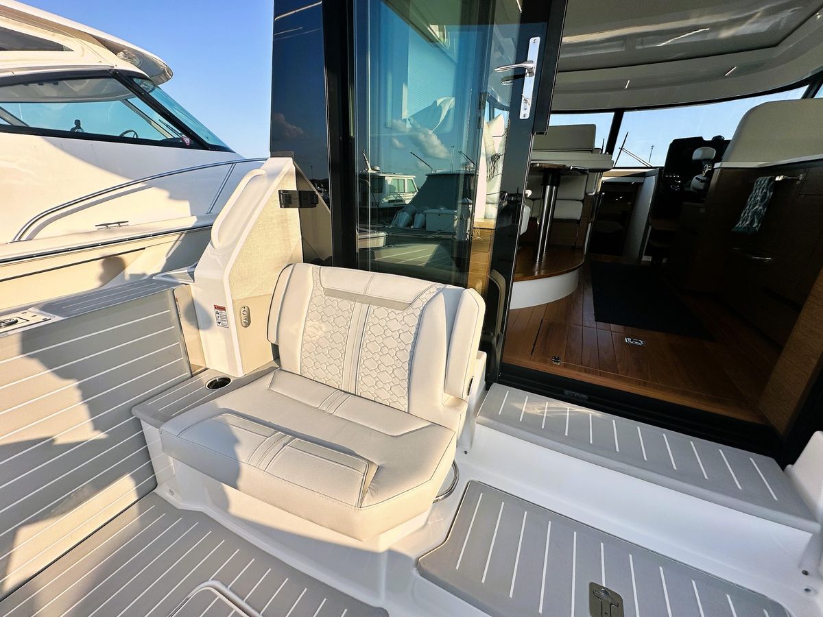 2024 Tiara Yachts 48 