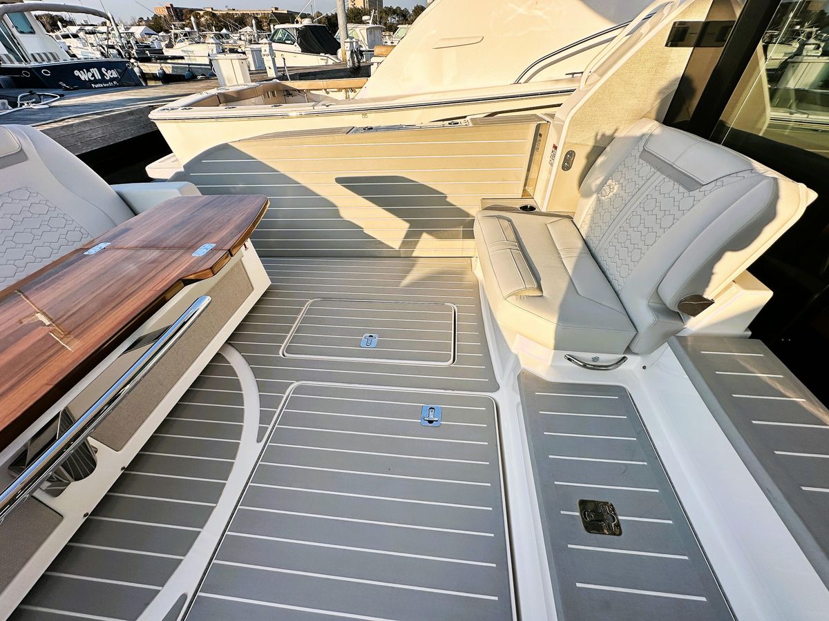 2024 Tiara Yachts 48 