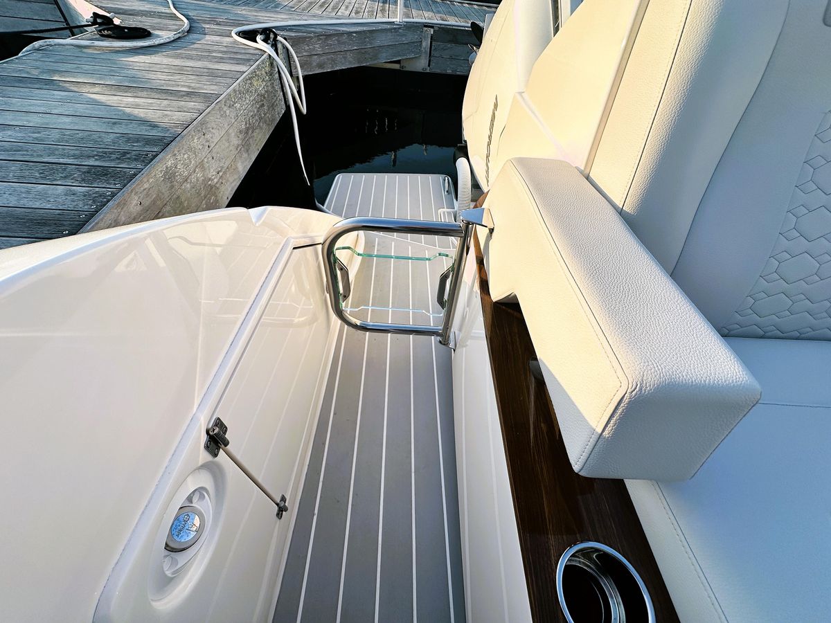 2024 Tiara Yachts 48 