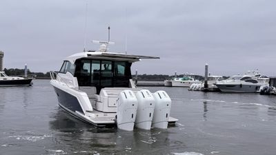 Yacht