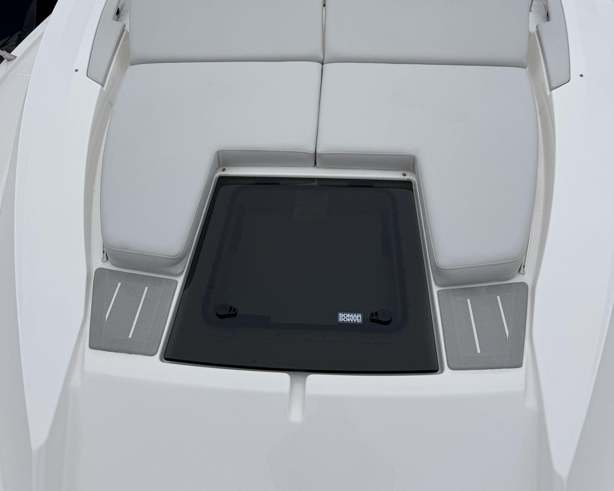 2024 Tiara Yachts 48 