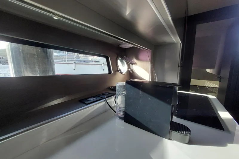 Fiftyfive Yacht Photos Pics 2022 Rizzardi Infive yacht interiors.