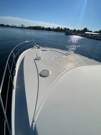 Reelaxing Yacht Photos Pics Bow