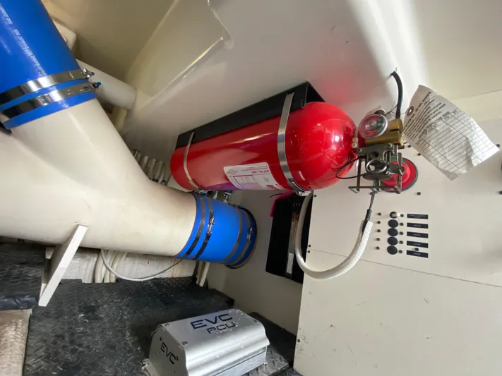 Reelaxing Yacht Photos Pics Fireboy