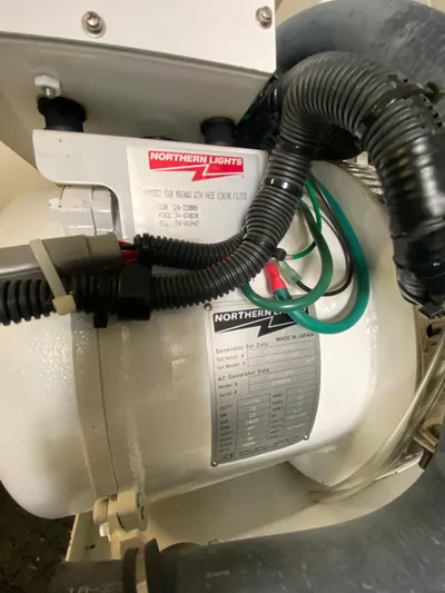 Reelaxing Yacht Photos Pics Northern Lights Generator