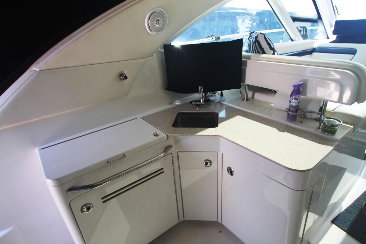 2011 Sea Ray 47 