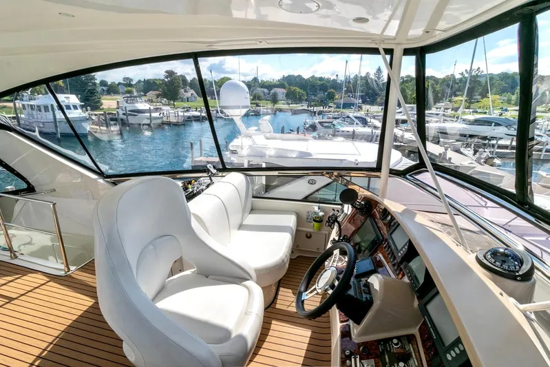 Contagious II Yacht Photos Pics 