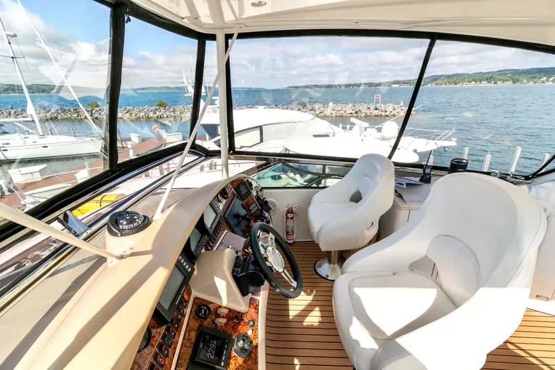 Contagious II Yacht Photos Pics 