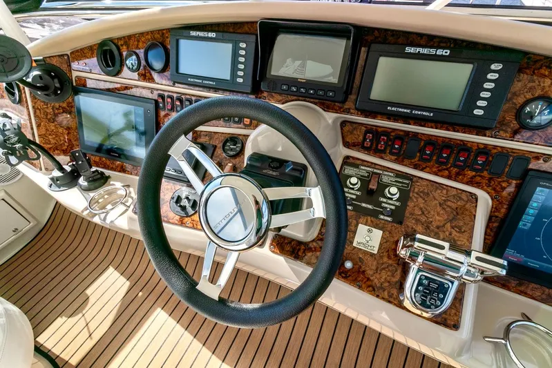 Contagious II Yacht Photos Pics 