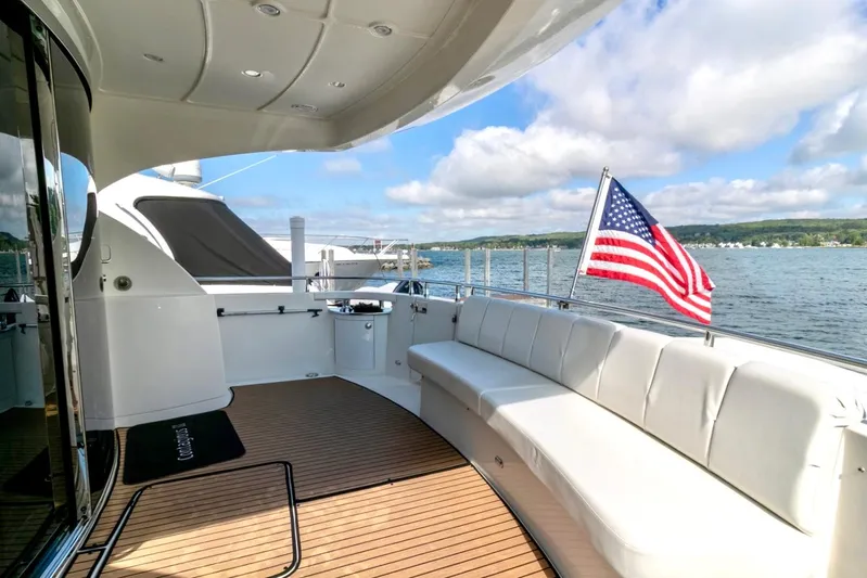 Contagious II Yacht Photos Pics 