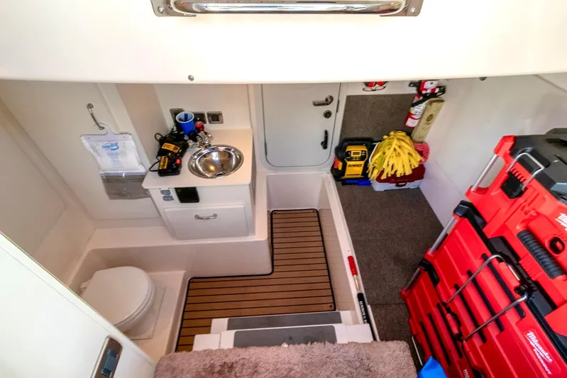 Contagious II Yacht Photos Pics 