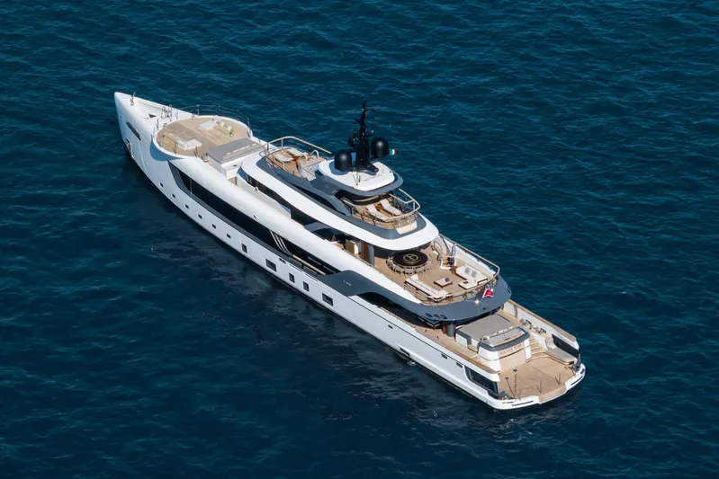 Silver Star I Yacht Photos Pics Luxurious 2023 Admiral 55 S-Force yacht cruising on open sea.