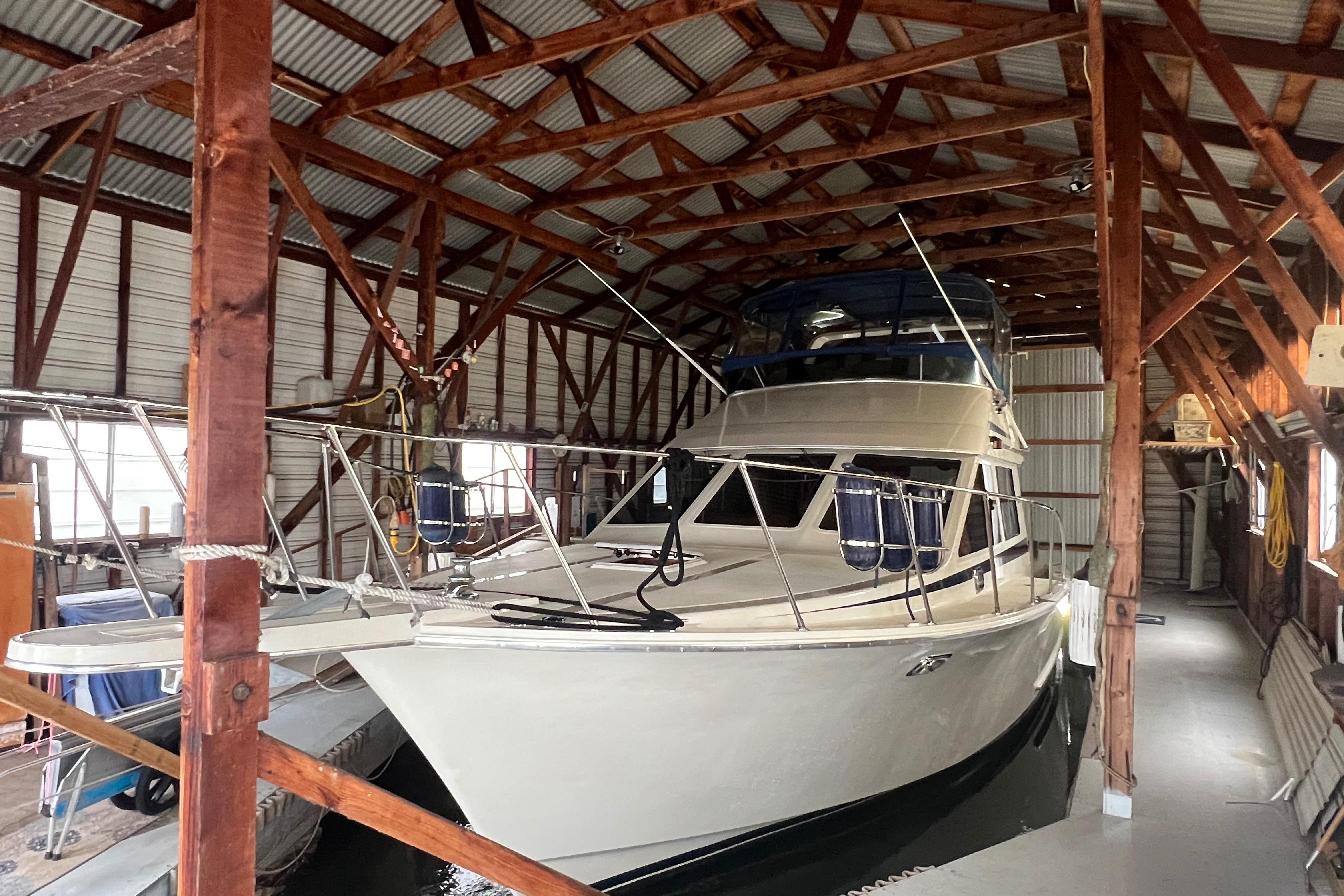 1986 Tollycraft 40 Sport Sedan Sport Fishing for sale - YachtWorld