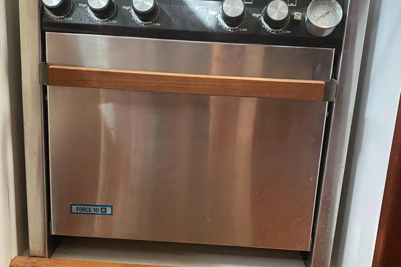 Lord Stanley Yacht Photos Pics Stainless steel oven with wooden handle in 1988 Lyman-Morse Jarvis Newman Lobster Style Cruiser.