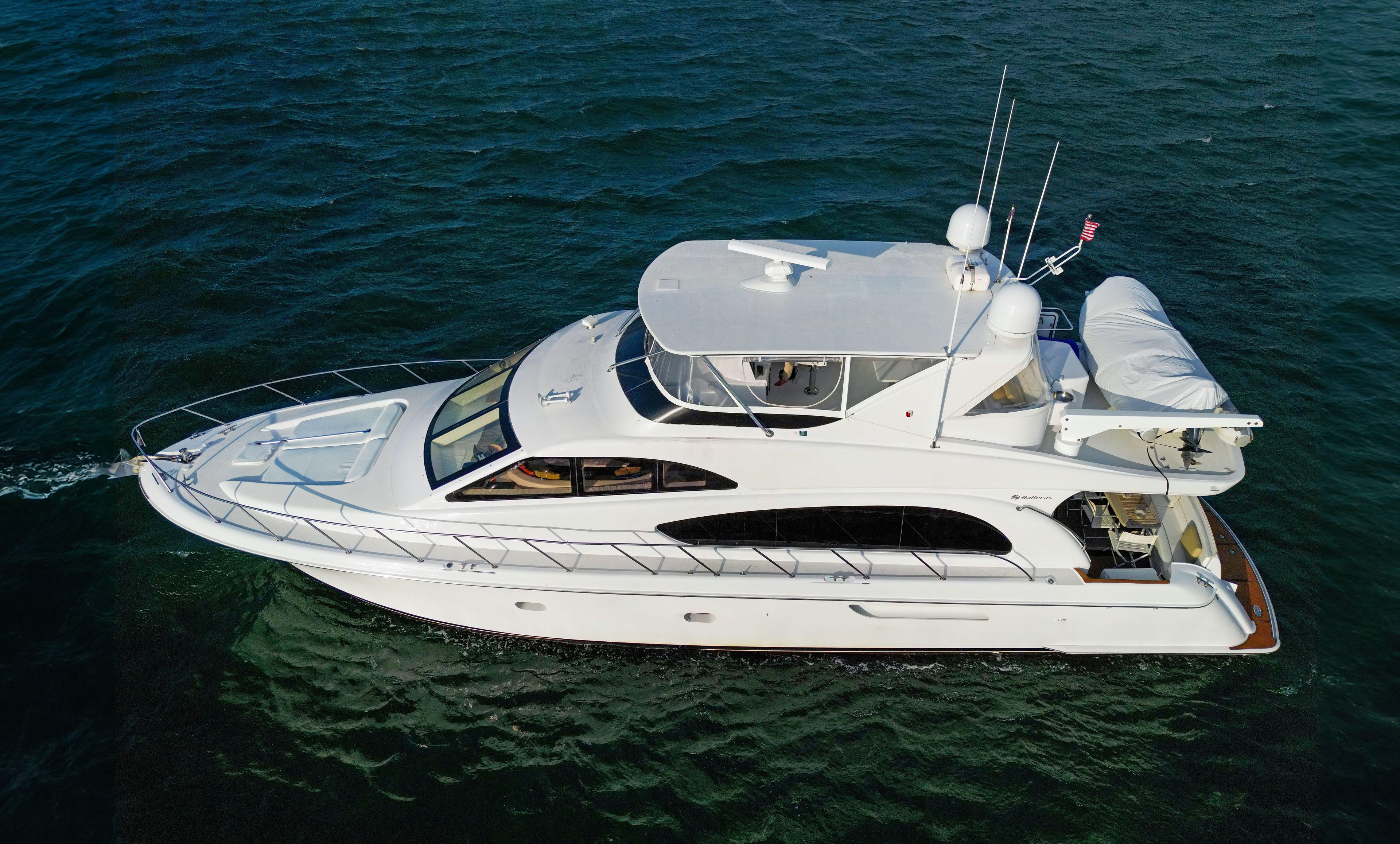 2007 Hatteras 64 