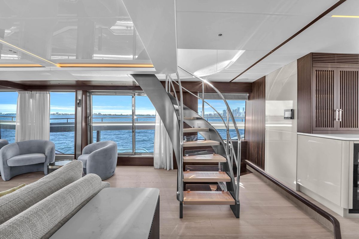 2024 Sunseeker 88 