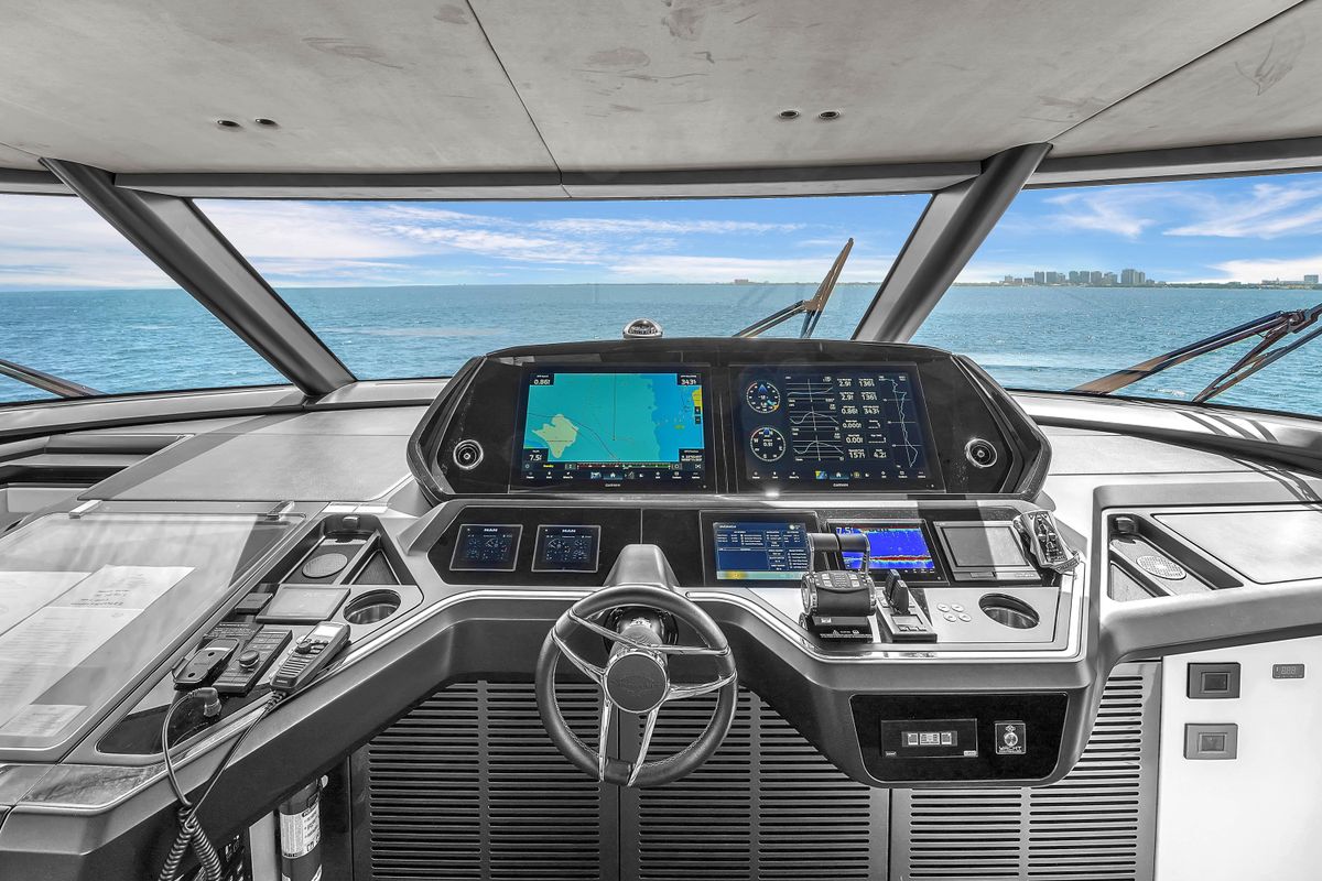 2024 Sunseeker 88 