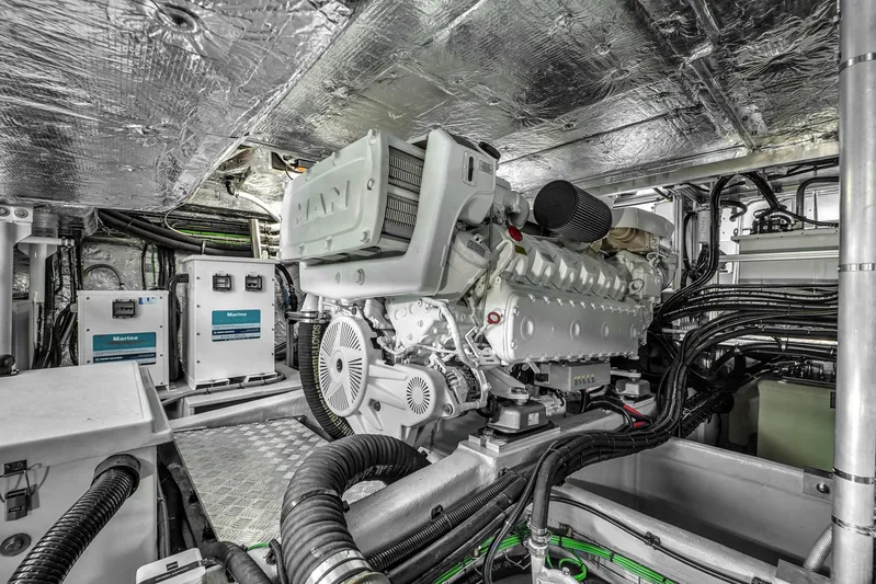 Worth The Wait Yacht Photos Pics 