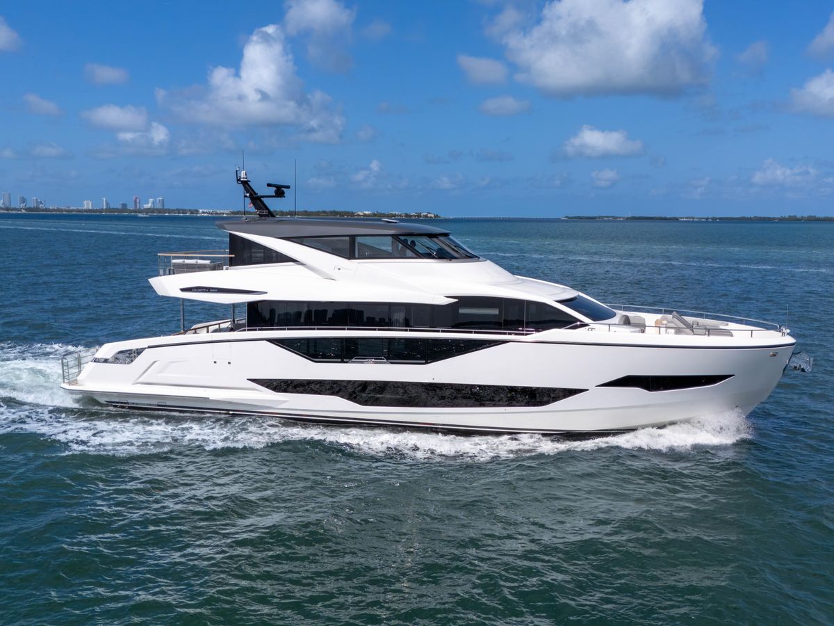 2024 Sunseeker 88 