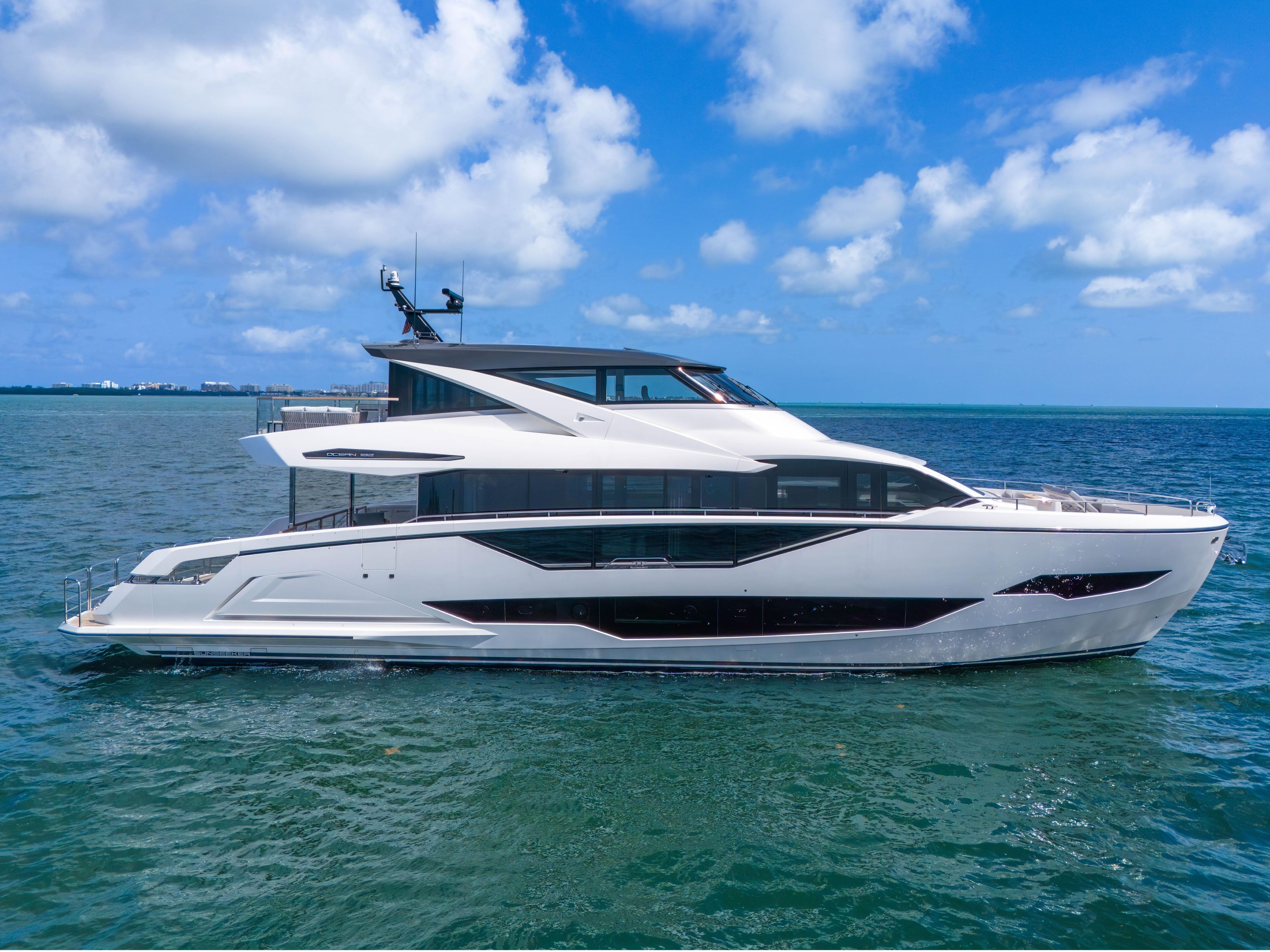 2024 Sunseeker 88 