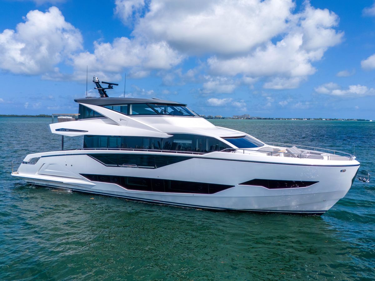 2024 Sunseeker 88 