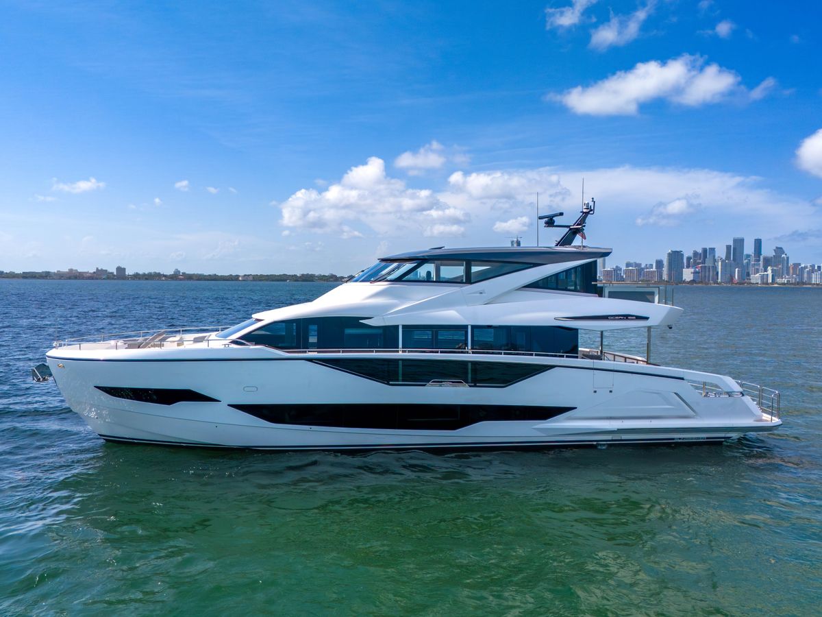 2024 Sunseeker 88 