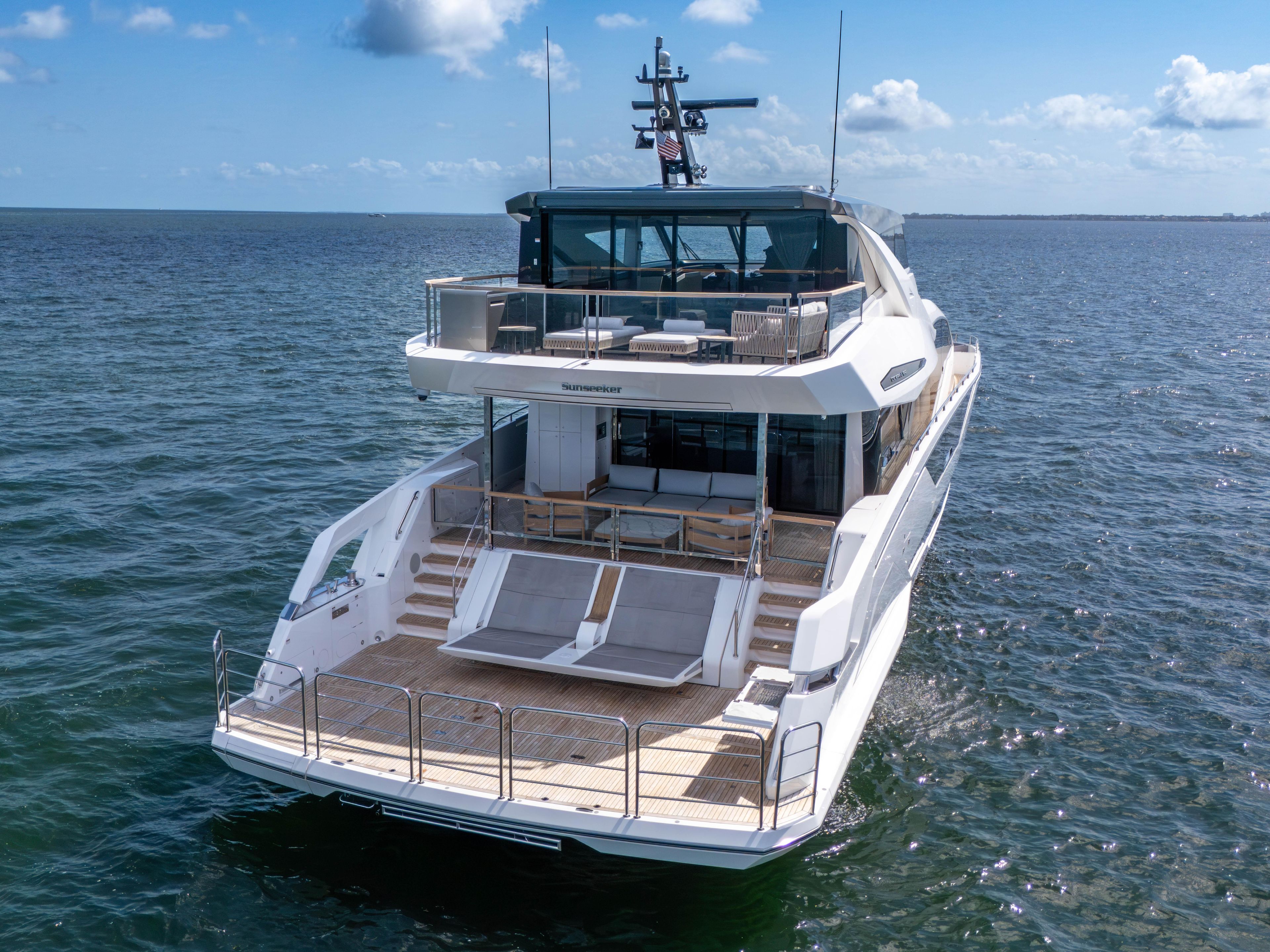 2024 Sunseeker 88 