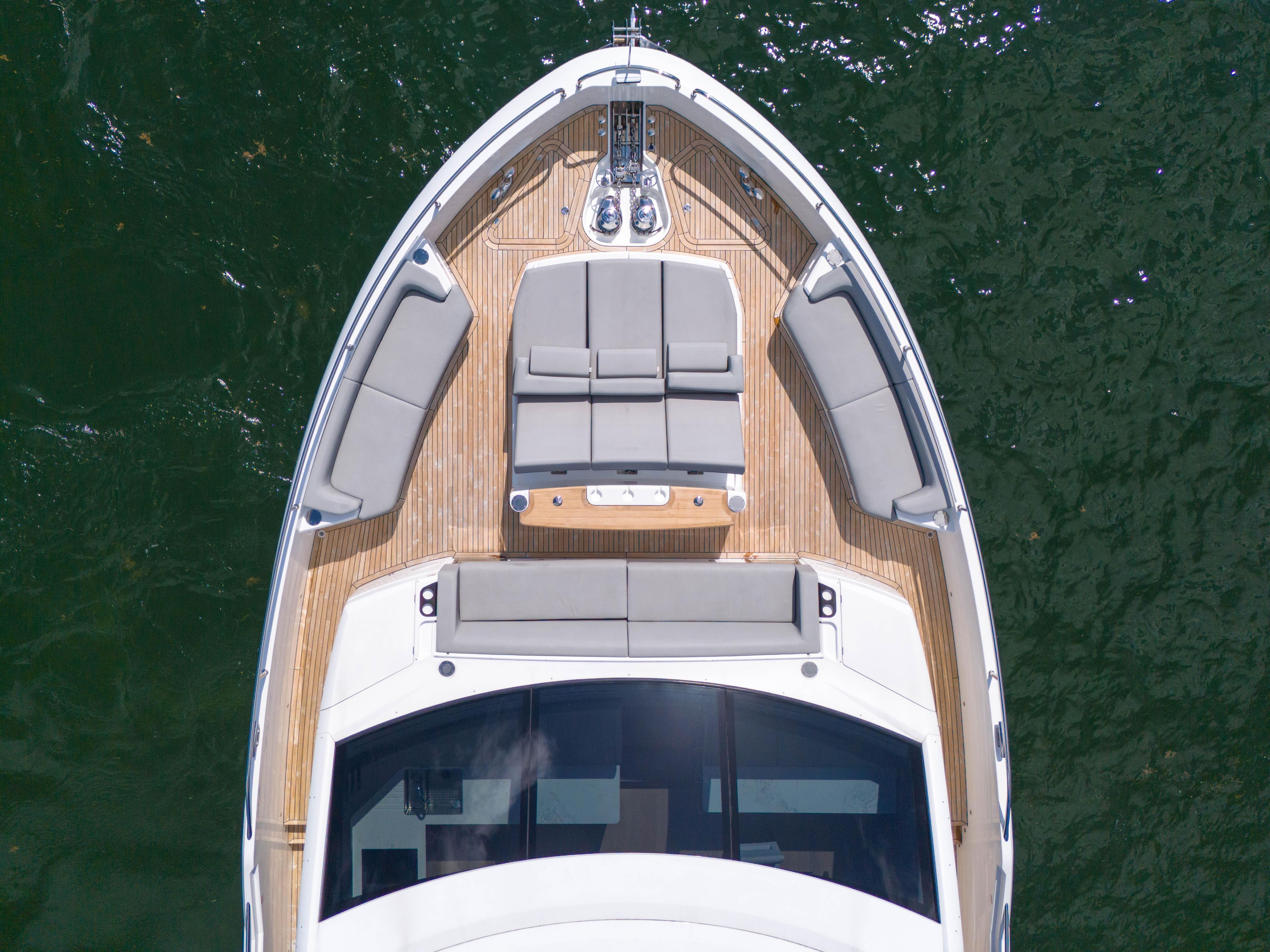 2024 Sunseeker 88 