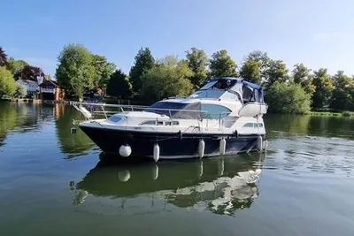 2009 Haines 320 Aft Cabin