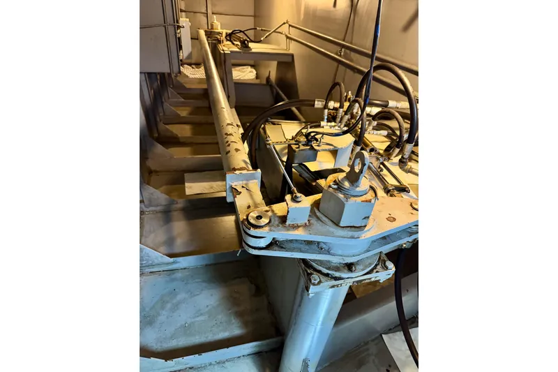 M/v Explorer Yacht Photos Pics Interior machinery of a 2016 Custom Commercial Research Riverboat, featuring hydraulic components.