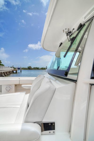 2014 Hydra-Sports 4200 SF