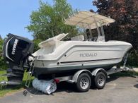 2017 Robalo 222
