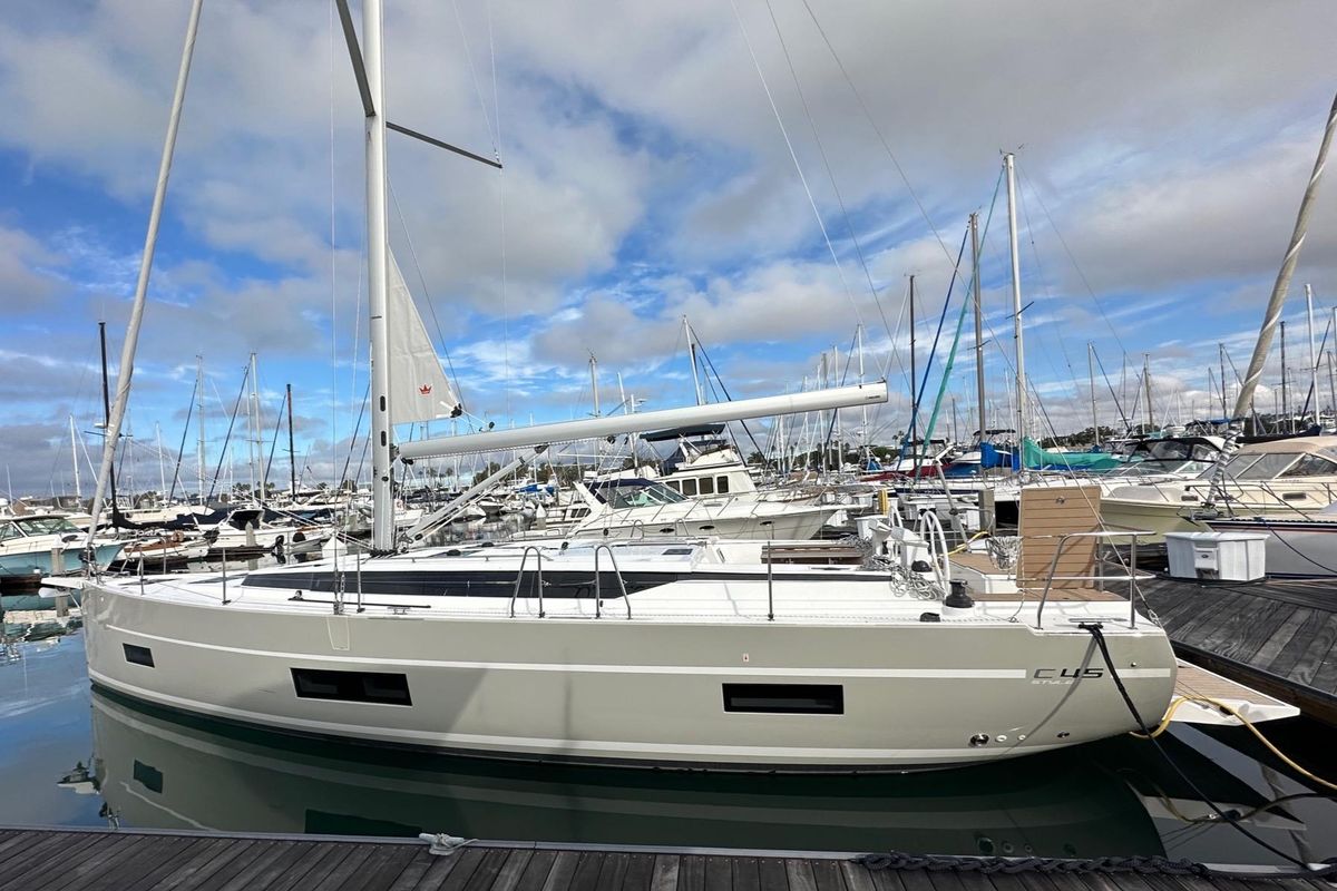 2024 Bavaria 45 