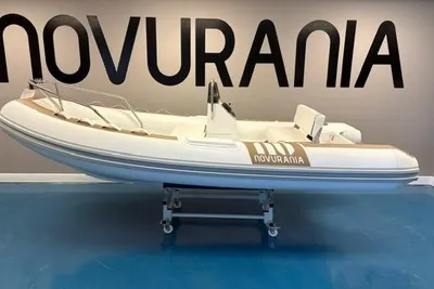 Novurania DL 400