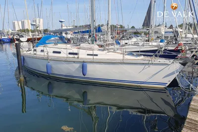 1994 Athena 44
