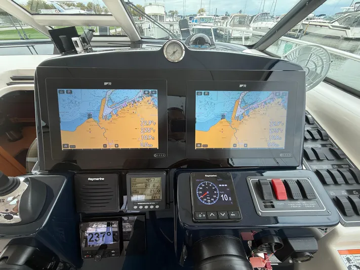 Southern Cross Yacht Photos Pics 