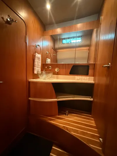 Southern Cross Yacht Photos Pics 