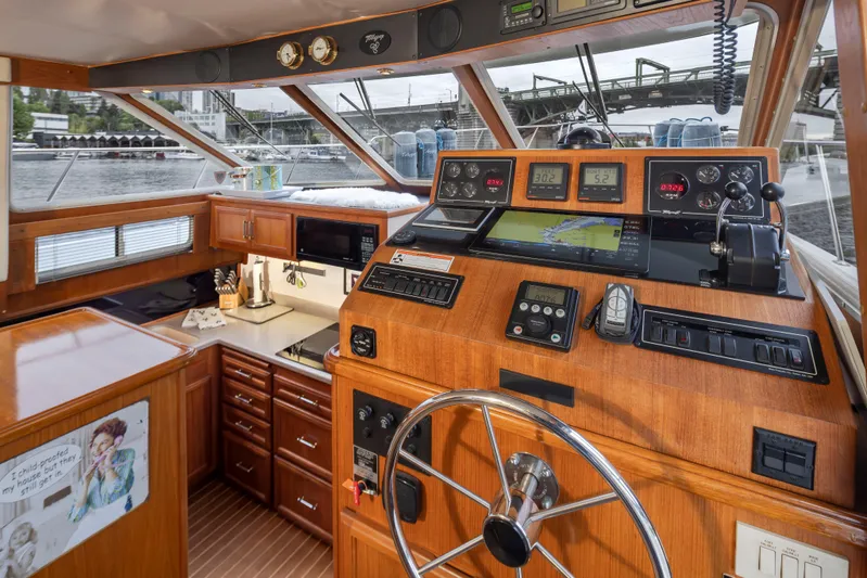 Tollypop Yacht Photos Pics 